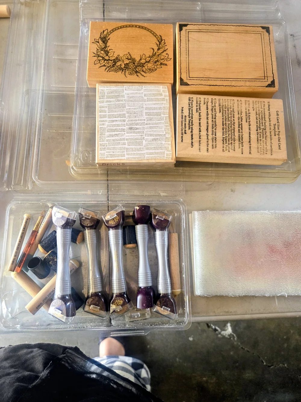 Over 229 Stamps, Ink Etc. - Picture 8 of 11